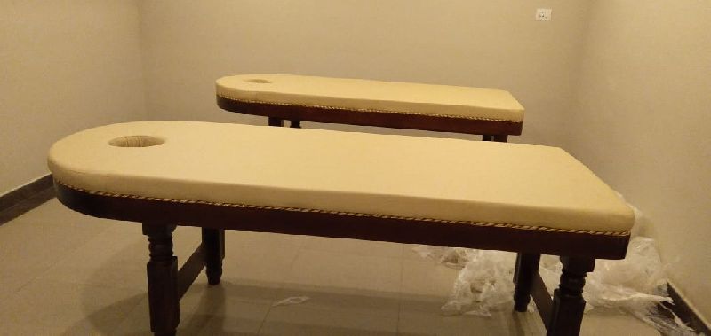 Wooden Massage Table, Size : 7*2.75 FEET