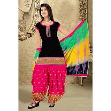 Chanderi Plain Fancy Ladies Suit, Feature : Anti-Wrinkle, Comfortable, Easily Washable, Embroidered