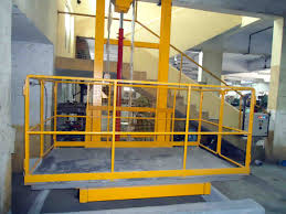 Manual Hydraulic Goods Lift, for Construcitonal, Industrial, Feature : Best Quality, Digital Operated