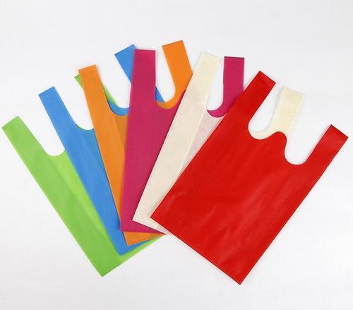 Non Woven W Cut Bags, for Goods Packaging, Shopping, Technics : Hand Made, Machine Made, Yarn Dyed