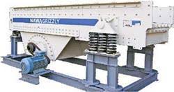 Vibrating Grizzly Feeder, for Crusher, Capacity : 100kg/hr, 200kg/hr, 400kg/hr