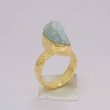 Oval Non Polished Aquamarine Gemstone Fashion Ring, For Jewellery, Style : Common, Fashionable