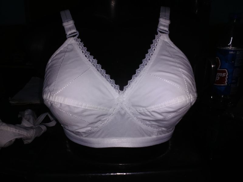 34E White Bralette Bra in Lucknow - Dealers, Manufacturers & Suppliers -  Justdial