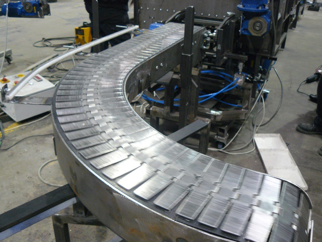 Slat Chain Conveyor System