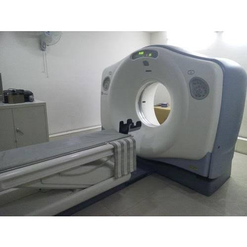 GE Lightspeed Plus 4 Slice CT Scanner Machine