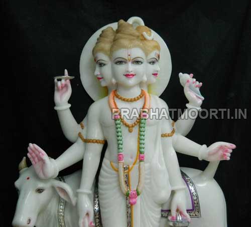 Marble Dattatreya Bhagwan Statue, Packaging Type : Carton Box