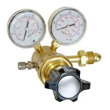 Pressure Regulators, for Gas, Oil, Water, Certification : ISI Certified