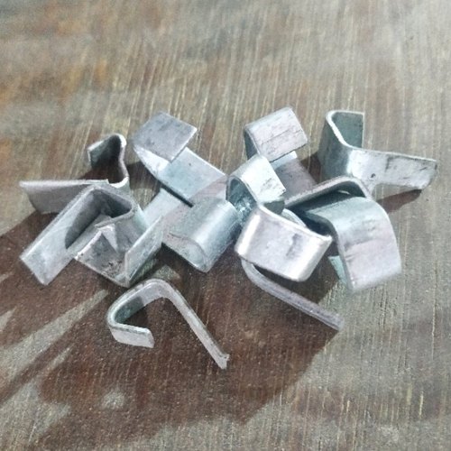 Iron Metal Clips, for Industrial Use, Feature : High Tensile Strength