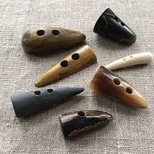 Buffalo Horn Toggles, Size : 0-5 Inch