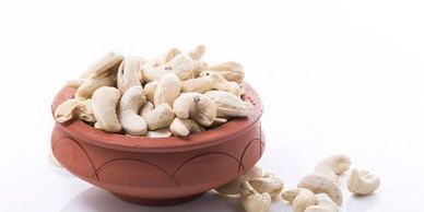 whole cashew nuts