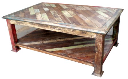 Reclaimed wood coffee table for home