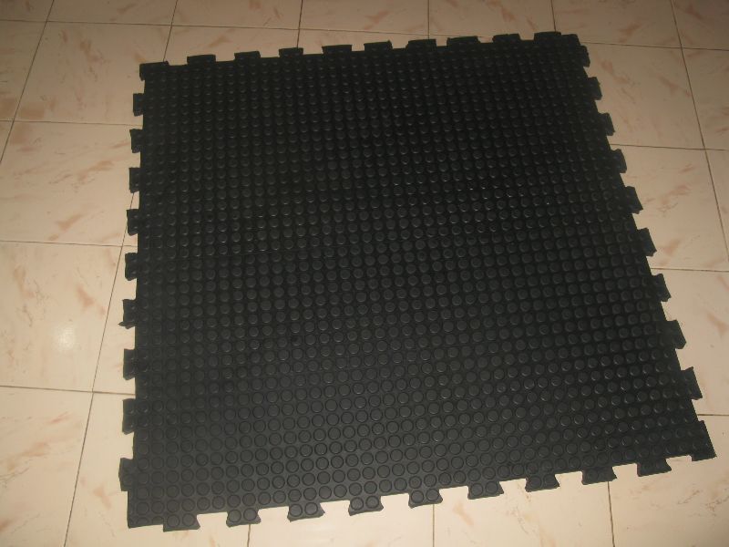 Square Rubber Coin Top Mat, for Home, Hotel, Office, Restaurant, Size : 1m*1m