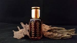 Agarwood Oil, for Cosmetic Use, Industrial Use