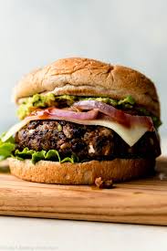 Burger, for Cooking, Hotel, Household, Mess, Restaurant, Style : Frozen