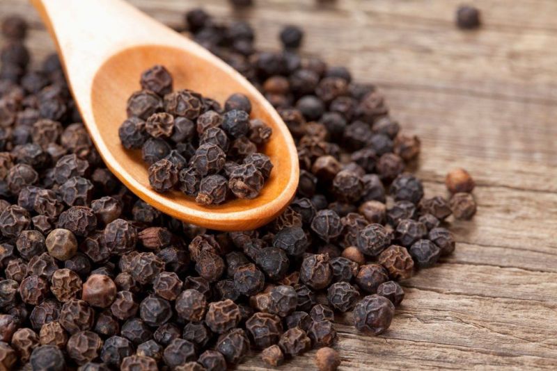 Common Black Pepper Seeds, For Cooking, Feature : Free From Contamination