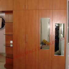 Non Polished Aluminum Wardrobes, for Home Use, Industrial Use, Office Use, Specialities : Attached Mirror