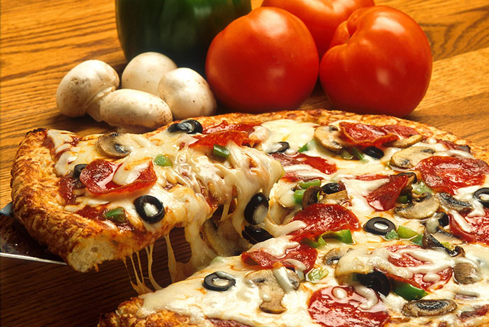 Tomato pizza, for Bakery, French Baugette, Size : Large, Medium, Regular