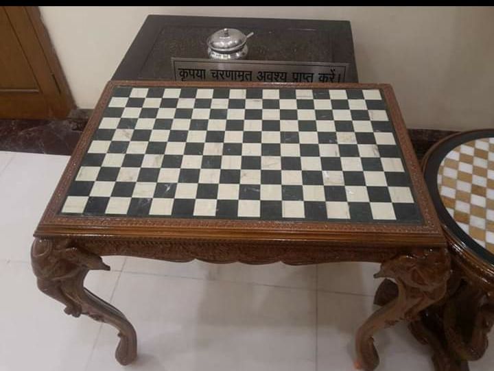 Chess Board Table, Size : 2.5 Feet