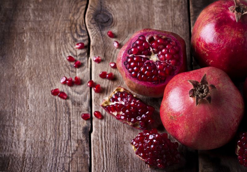 Organic fresh pomegranate, Packaging Type : Plastic Box, Wooden Box