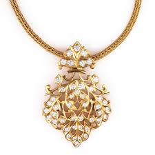 Diamond pendants, Occasion : Casual Wear, Festival Wear, Party Wear, Wedding Wear