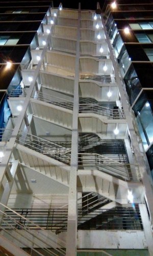 Mild Steel staircase, for Emergency Fire Exit Use, Feature : Alluring Look, Fine Finishing, High Strength