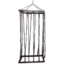 Round Carbon Hanging Cage, for Bird, Feature : Cost Effective, Durable, Fine Finish, Light Weight