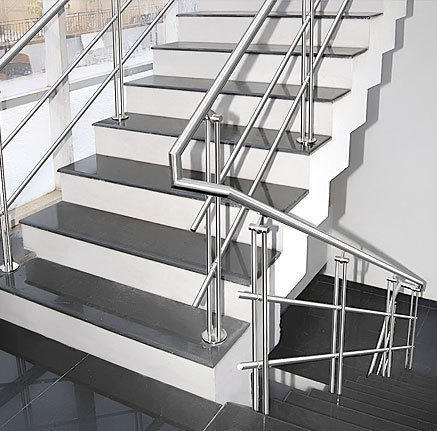Non Polished Metal staircase, for Home, Hotel, Office, Outdoor, Feature : Fine Finishing, High Strength