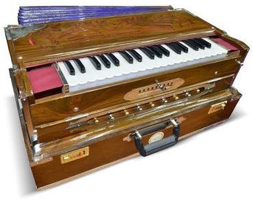 Hand Operated Scale Changer Harmonium, for Musical Use, Color : Brown