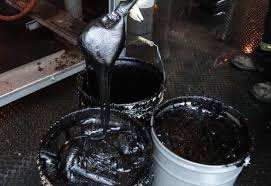 Pitch Crude Bitumen Oil, for Cattle Sprays, Road Construction, Roofing Felt, Waterproofing, Plastic Type : Hard Bottles