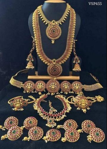 Brass Bridal Jewelry Sets, Color : Golden