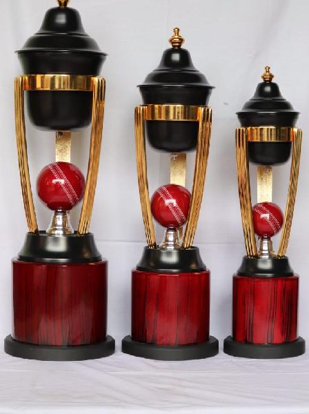 Polished Batsman Cricket Trophy, Feature : Attractive Designs, Rust Proof, Shiny Look, Smooth Texture