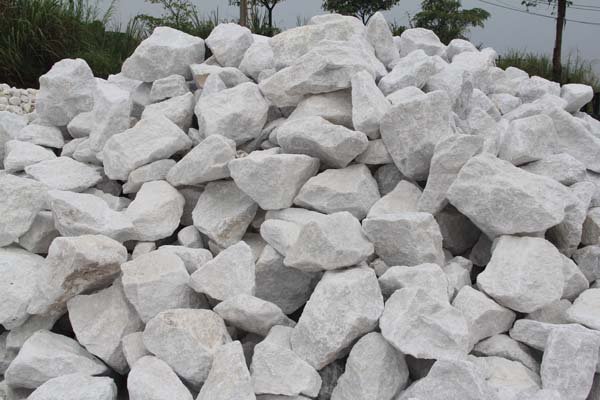 Calcite lumps, for Constructional, Packaging Size : 10kg, 1kg, 5kg