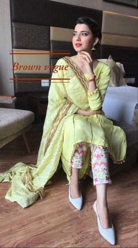 Mozila Crepe Silk Regular Punjabi Suits, Occasion : Party wear