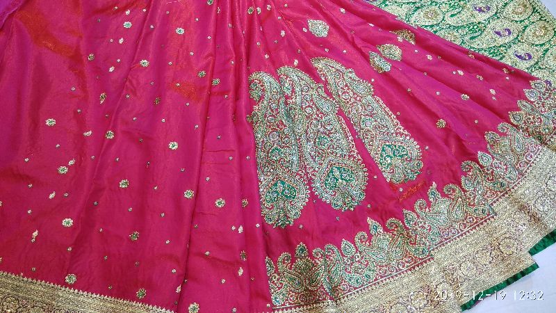 Zari work with studed motif banarasi silk sarees, Occasion : Bridal Wear, Festival Wear, Party Wear