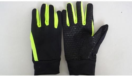 PVC Latex Foam Football Sport Gloves, Size : 1 to 6 inch