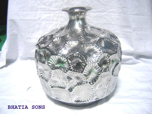 Copper Aluminium Flower Vase, for Kitchenware, Size : Multisize
