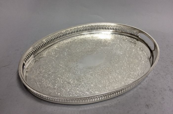 Aluminum Oval Serving Tray, Feature : Anti Tarnish, Eco-friendly, High Quality
