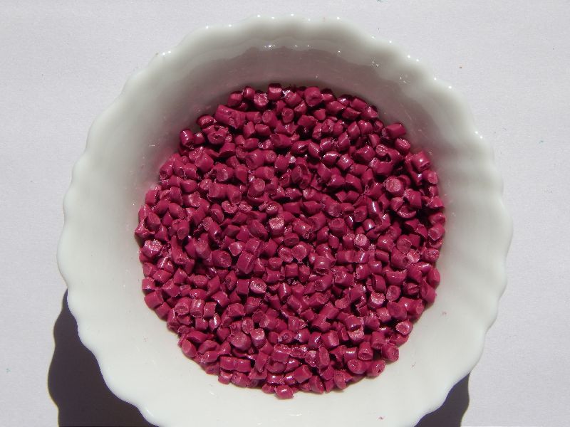 Queen Red PP Granules, for Injection Moulding