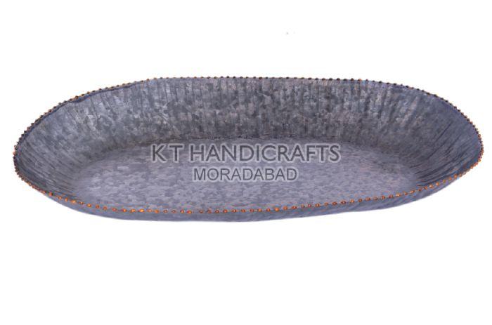 16.5x11.25 Inch Galvanized Metal Serving Tray, Feature : Durable