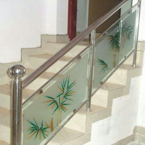 Polished stainless steel glass railing, for Staircase Use, Feature : Corrosion Proof, Fine Finishing