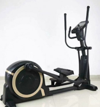 Polished Iron Cross Trainer, for Gym