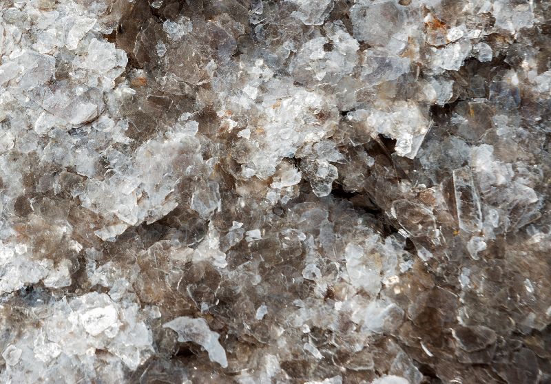Mica Flakes, for Industrial Use, Thermal Insulation, Feature : Light Weight