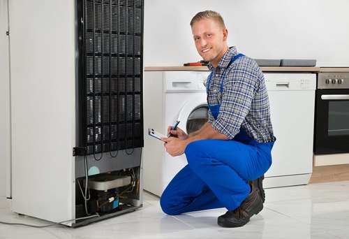 Refrigerator repair service