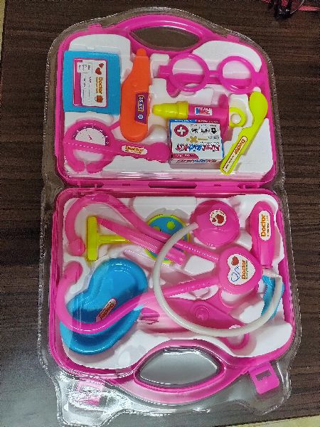 Plastic toy doctor kit, Technics : Machine Made