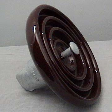 Porcelain Round Disc Insulator, for Power Distribution, Standard : DIN