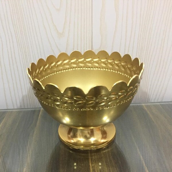 Brass bowl, Shape : Oval