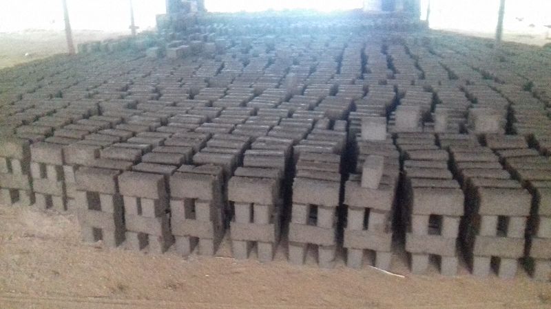 Clay Bricks, for Partition Walls, Form : Solid