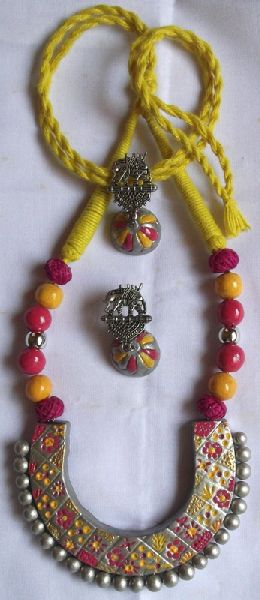 Hand made half cut silver Terracotta Jewellery Necklace set