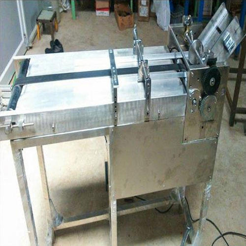 PM Stainless Steel Pouch Feeder Machine, Power : 1 HP