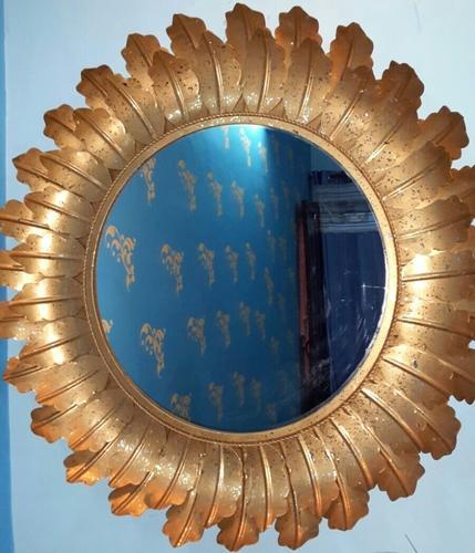 Iron Wall decor mirror, Size : 20 x 30 Inch